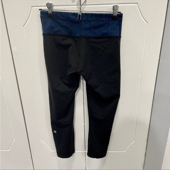 Lululemon Wunder Under Crop II *Full-On Luon (Reversible) - Picture 2 of 8